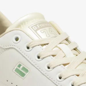 Court Tennis Mint by D.Franklin